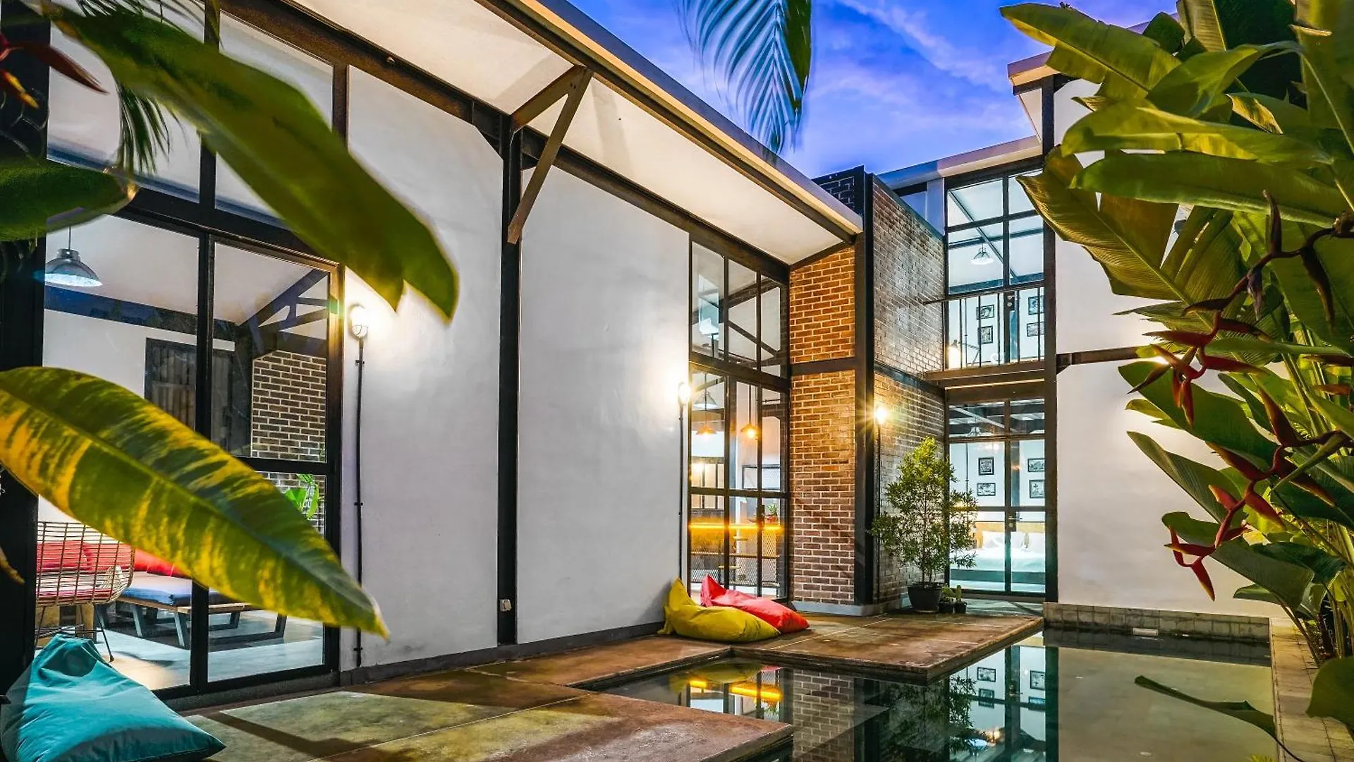 Villa Costa Plana - 2 Bedroom Industrial Private Villa In Umalas, Between Canggu & Seminyak location